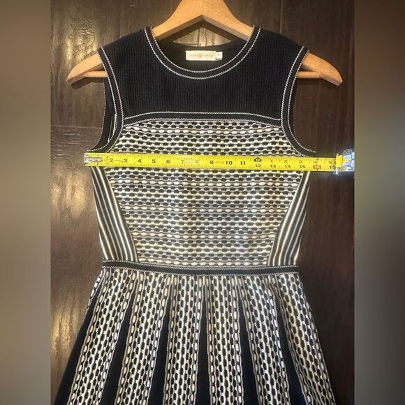 Tory Burch 'Monique' Black & White Cotton Sweater Dress Size XS - Picture 4 of 8